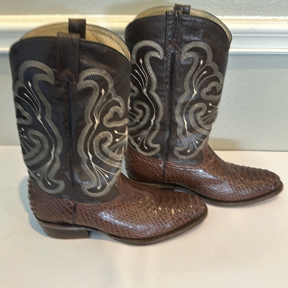Men's Cowboy Boots - Picture 3 of 6